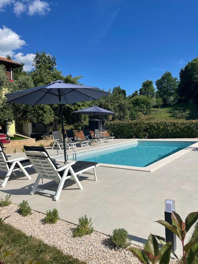 Apartments Sterna Grožnjan Екстериор снимка