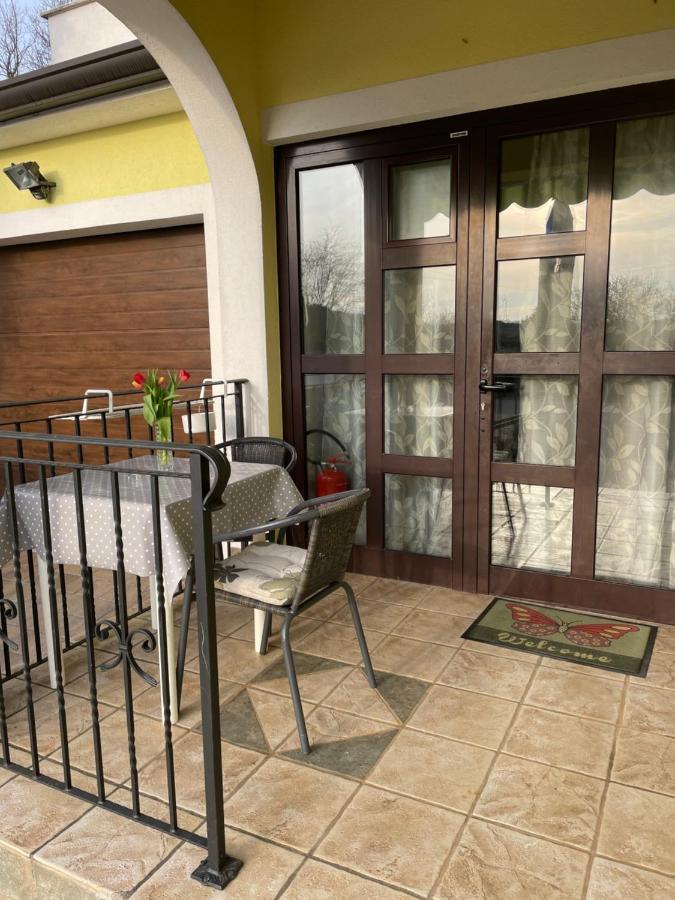 Apartments Sterna Grožnjan Екстериор снимка